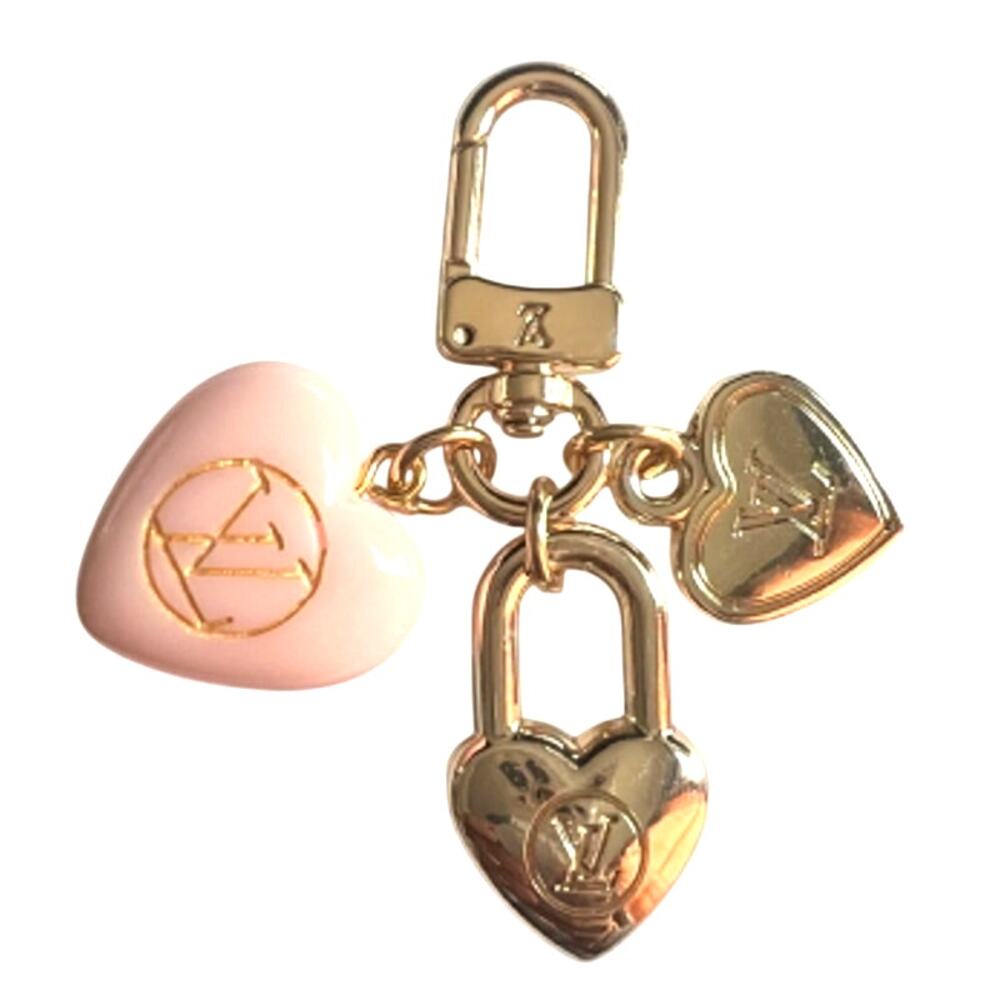 Louis Vuitton Micro Charms LV Heart Key Holder (LVXX013)